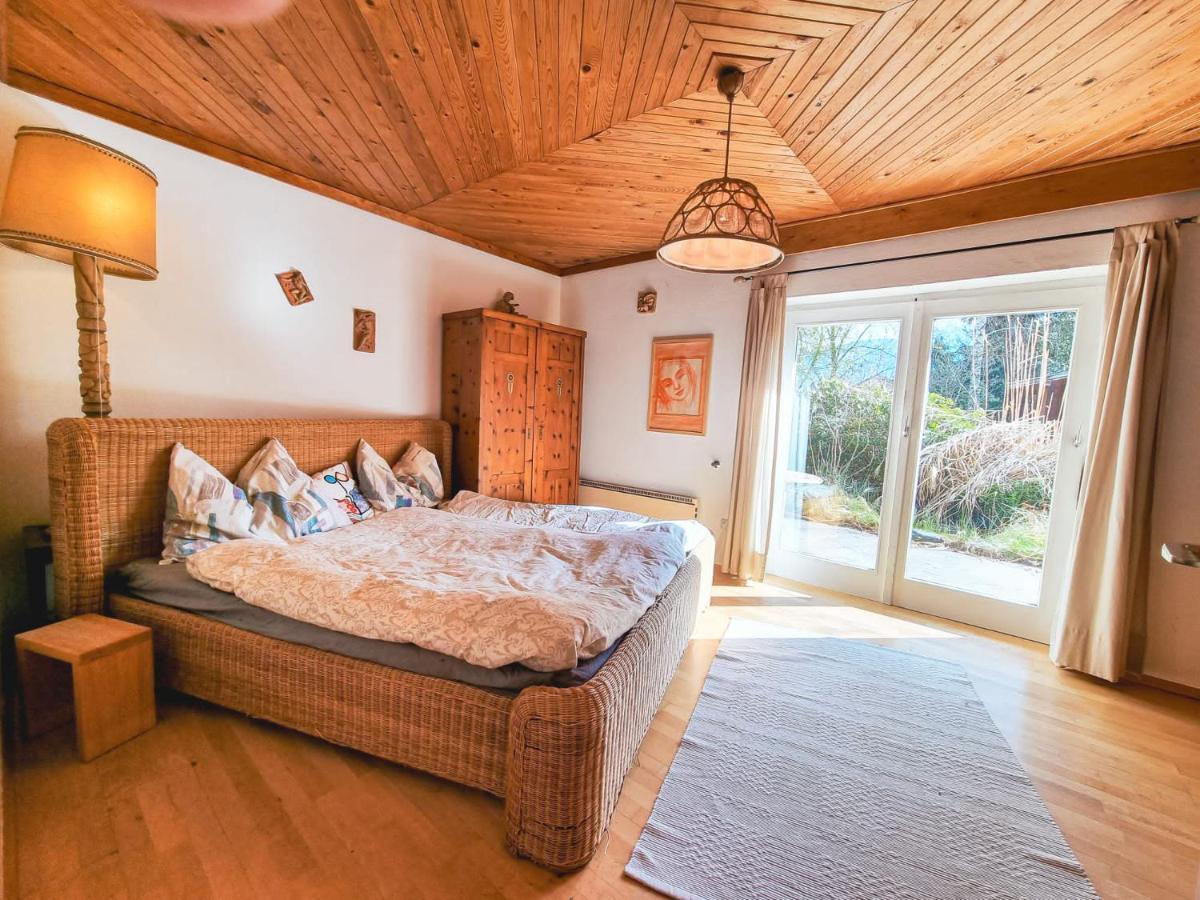 Ruhige Wohnung Mit Schoenem Eigengarten In Seeboden Am Millstaettersee Bagian luar foto